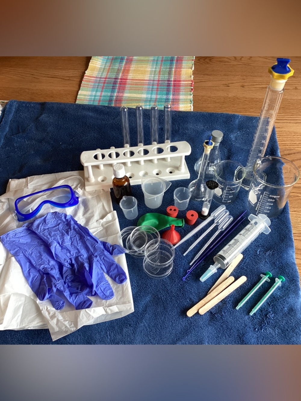 Science Learning Kit - 41 Pieces - For Beginners (Set #1) - Picture 4 of 15